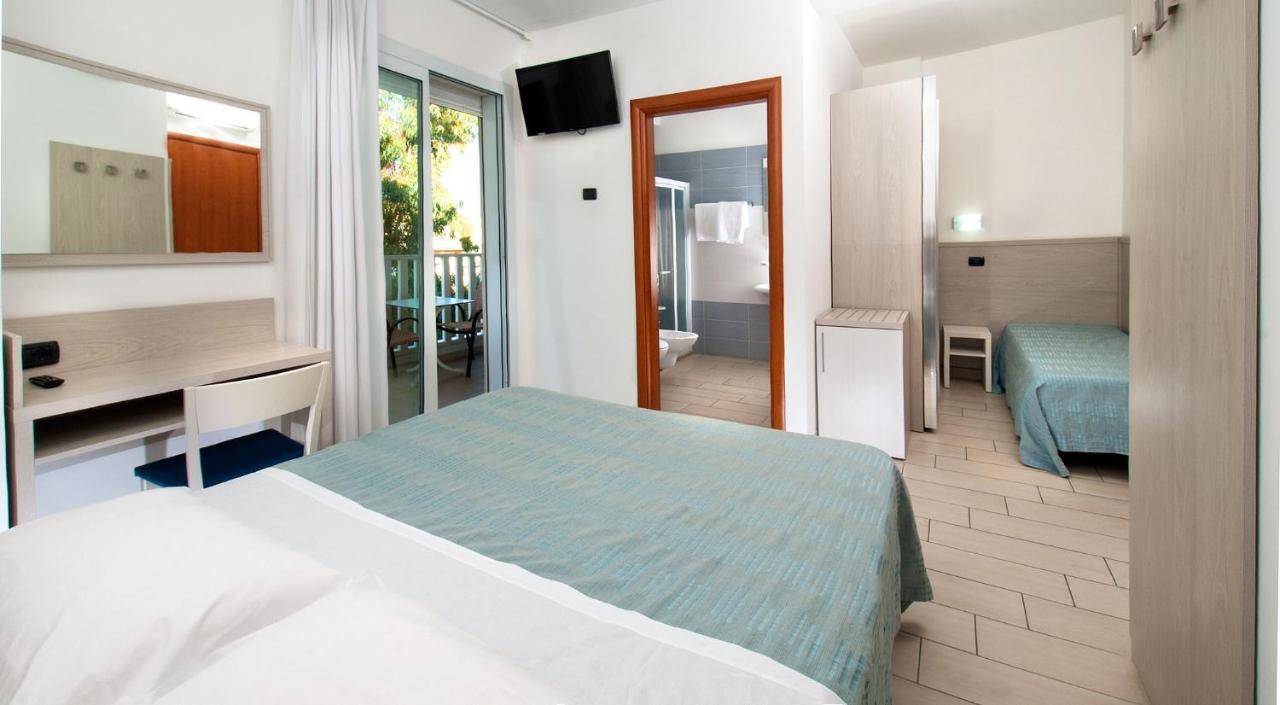 Residence Clipper Giulianova Buitenkant foto