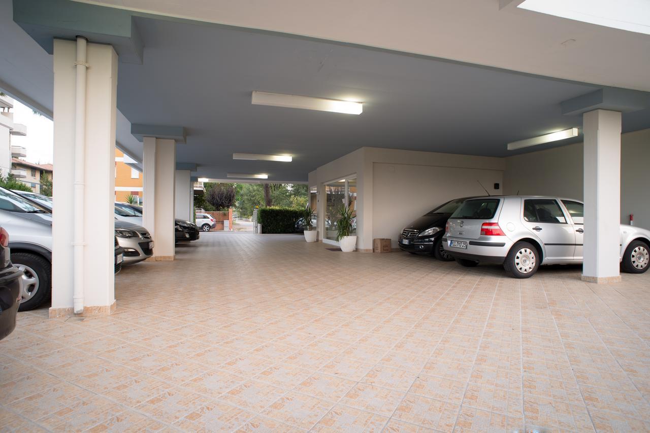 Residence Clipper Giulianova Buitenkant foto