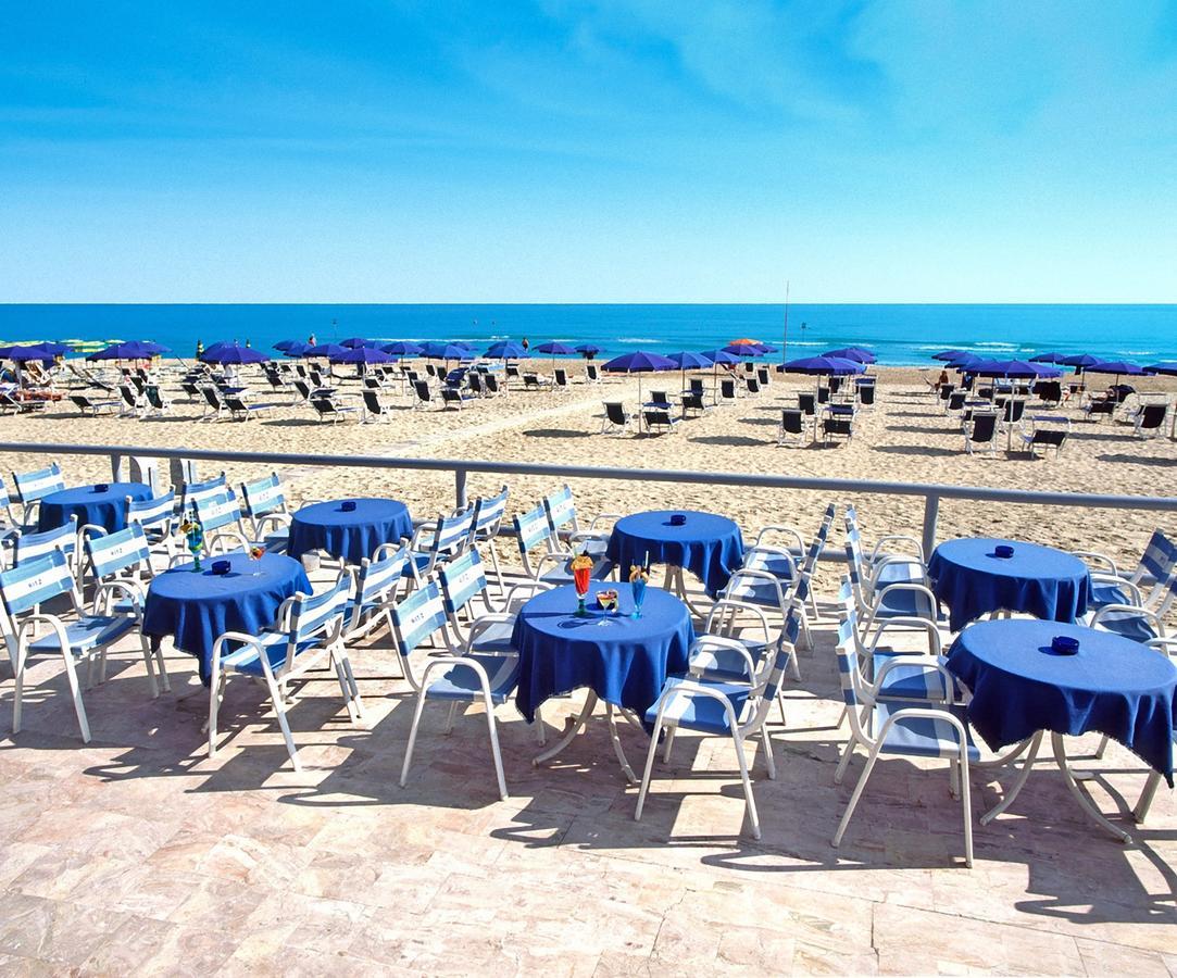 Residence Clipper Giulianova Buitenkant foto