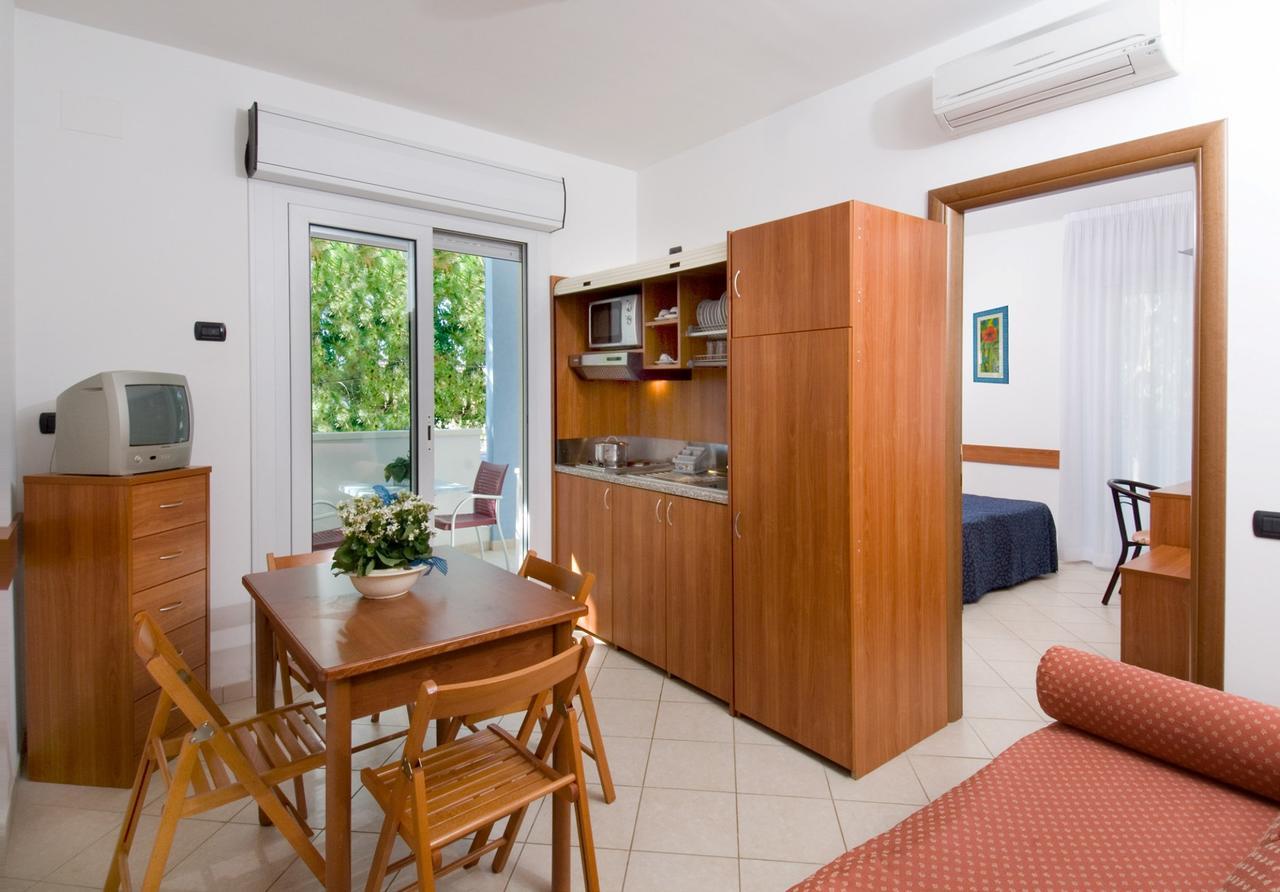 Residence Clipper Giulianova Buitenkant foto